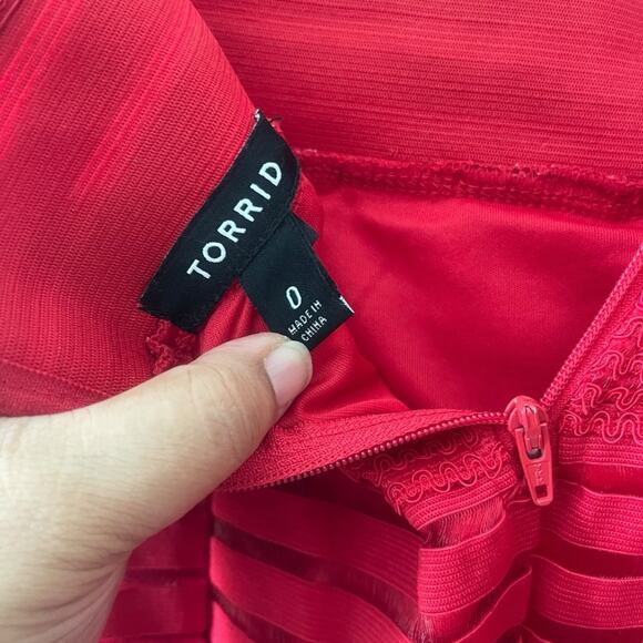Torrid Pleated Striped Mesh Elastic A Line Skirt Red Size 0 Plus Size - Picture 5 of 8